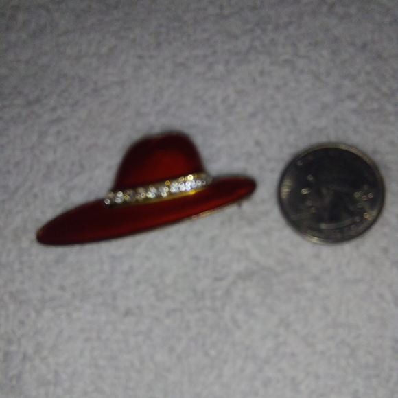 Red Ladies Dress Hat Pin / Brooch - Picture 3 of 3